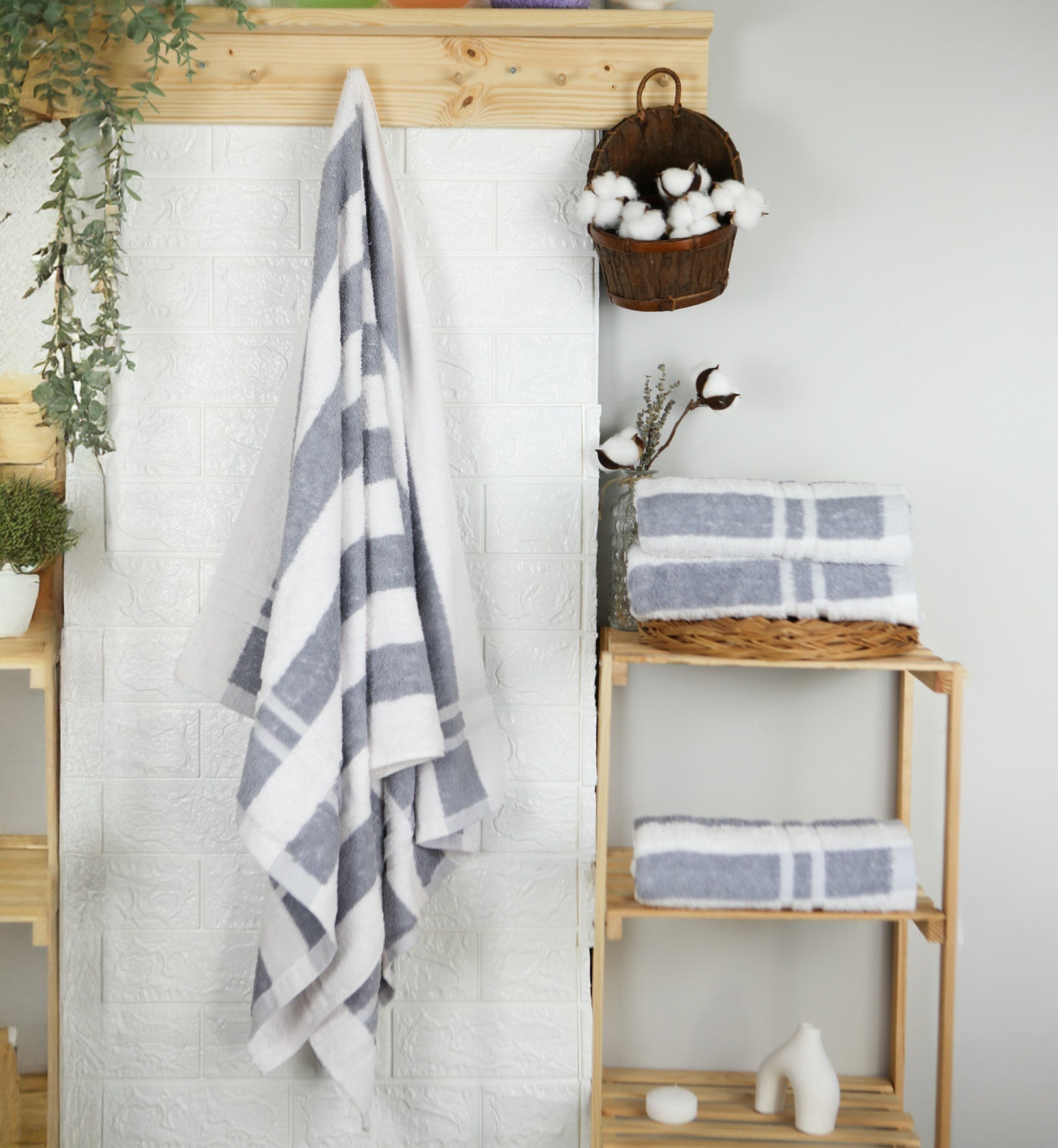 Duschtuch Riva Lara 70x140 cm (GRAU) - Weberei Pahl GmbH - Online Store - 