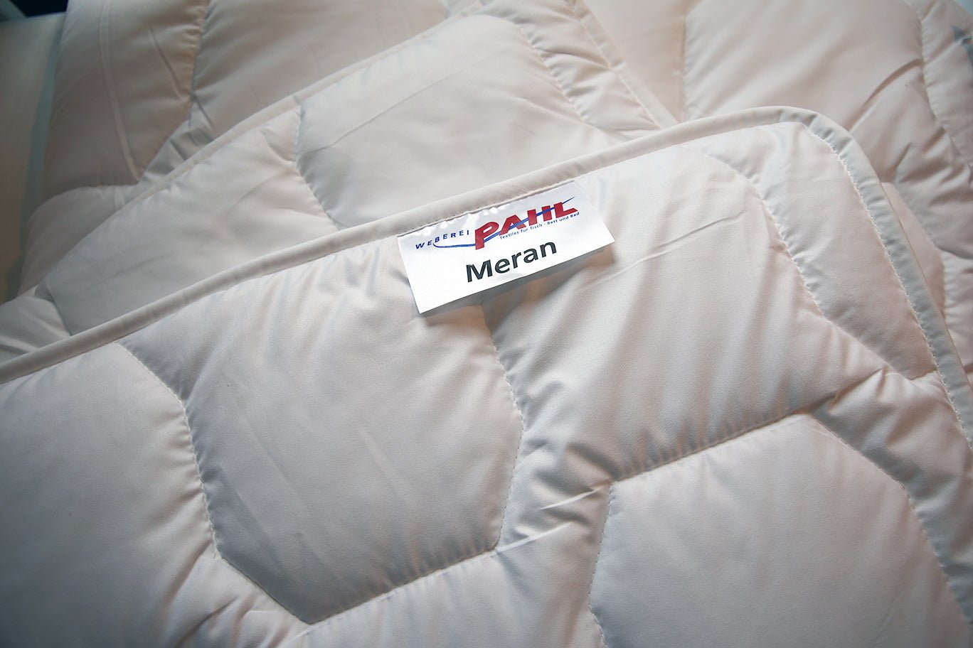 Einziehdecke Meran 100x135 cm (WEISS) - Weberei Pahl GmbH - Online Store - 