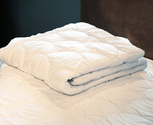 Weberei Pahl Bettdecke Meran 155x220 cm (WEISS)